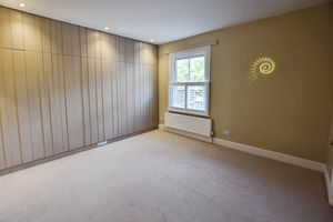 Bedroom- click for photo gallery